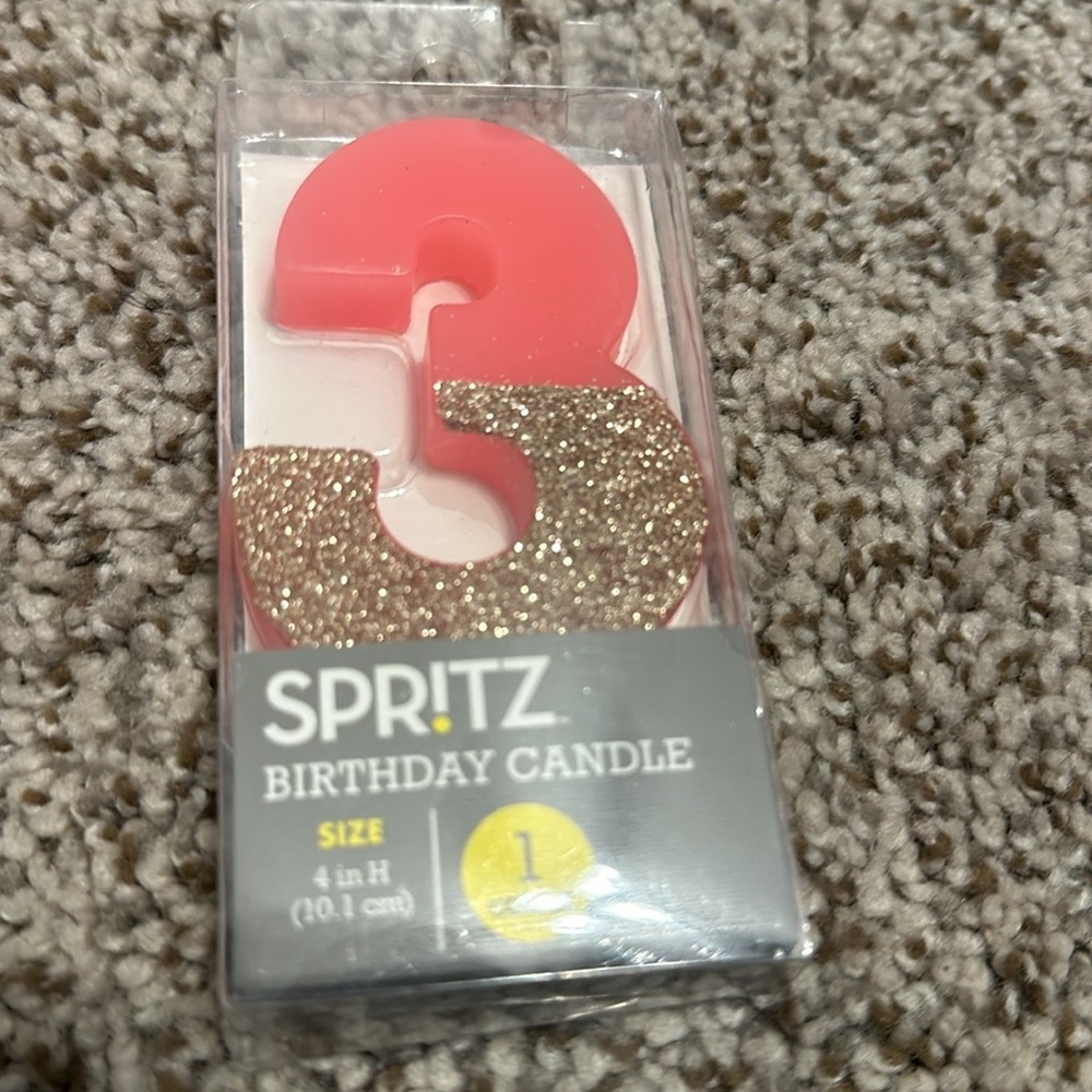 NIB “3” pink and gold candle